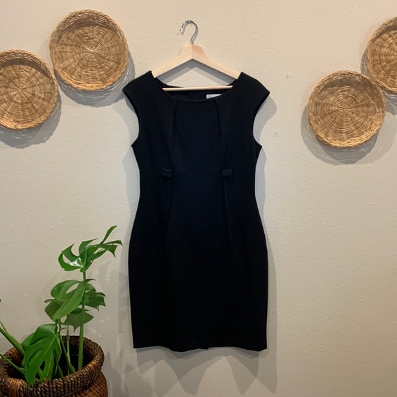 Calvin Klein black sheath dress - Picture 1 of 7